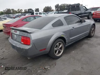 2006 Ford Mustang Standard with VIN 1ZVFT80N365183432, listed as a IAAI auction lot 42200159 with 192,140 mi miles and . Bid and sale history available at carsss.com. Image 4.