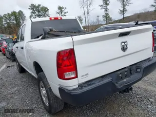 2018 Ram 2500 Tradesman with VIN 3C6UR4CJ5JG313018, listed as a IAAI auction lot 41757482 with 189,507 mi miles. Bid and sale history available at carsss.com. Image 3.