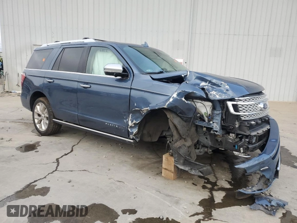 2018 Ford Expedition Platinum with VIN 1FMJU1MT8JEA03232, listed as a Copart auction lot 43085105 with 0 mi miles and Salvage Title. Bid and sale history available at carsss.com. Image 4.