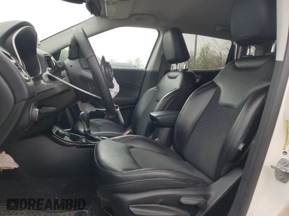 2018 Jeep Compass Latitude with VIN 3C4NJDBB0JT453466, listed as a Copart auction lot 51288935 with 94,886 mi miles and Salvage Title. Bid and sale history available at DreamBid. Image 7.