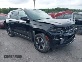 2024 Jeep Grand Cherokee with VIN 1C4RJYB67RC721089, listed as a IAAI auction lot 42826826 with 39,562 mi miles and . Bid and sale history available at DreamBid. Image 1.