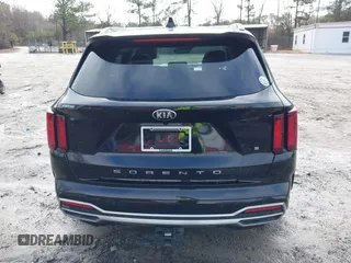 2021 Kia Sorento S with VIN 5XYRL4LC5MG067107, listed as a IAAI auction lot 41296022 with 66,000 mi miles. Bid and sale history available at carsss.com. Image 17.