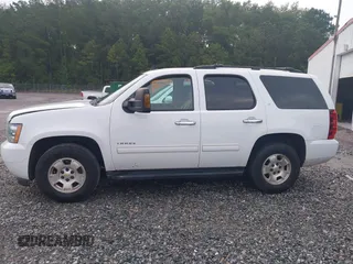 2012 Chevrolet Tahoe LT z VIN 1GNSCBE09CR131245, wystawiony jako IAAI lot #42350118 z przebiegiem 188 565 mil mil oraz . Historia ofert i sprzedaży dostępna na DreamBid. Obrazek 15.