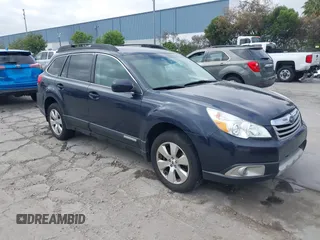 2012 Subaru Outback 3.6R Limited with VIN 4S4BRDKC1C2201097, listed as a IAAI auction lot 42111508 with 104,785 mi miles. Bid and sale history available at carsss.com. Image 1.