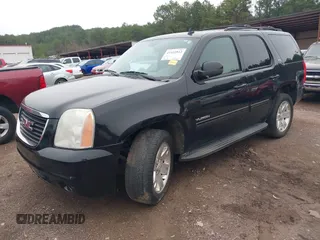 2012 GMC Yukon SLT with VIN 1GKS1CE09CR141878, listed as a IAAI auction lot 41552512 with 204,253 mi miles. Bid and sale history available at carsss.com. Image 17.