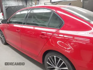 2015 Volkswagen Jetta SE с VIN 3VWD17AJ2FM427651, выставлен на аукционе IAAI как лот 41119547 с пробегом 76 730 миль миль и . История ставок и продаж доступна на DreamBid. Изображение 15.