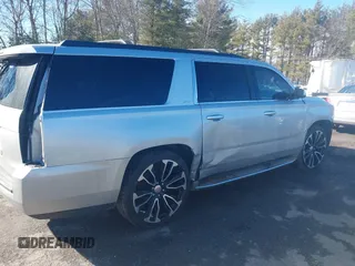 2015 GMC Yukon XL SLT with VIN 1GKS2HKC0FR287860, listed as a IAAI auction lot 41638921 with 213,214 mi miles. Bid and sale history available at carsss.com. Image 18.