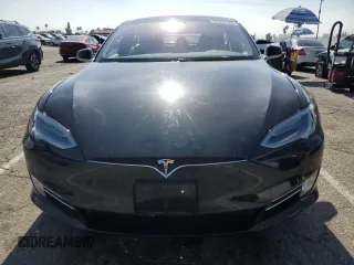 2018 Tesla Model S 75D с VIN 5YJSA1E29JF291834, выставлен на аукционе Copart как лот 55353725 с пробегом 26 871 миль миль и Списание • Salvage title. История ставок и продаж доступна на DreamBid. Изображение 5.