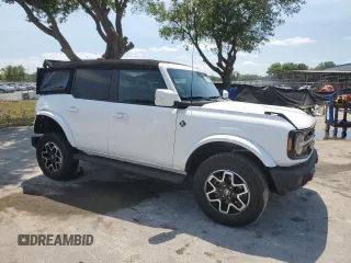 2021 Ford Bronco with VIN 1FMEE5BP2MLA94820, listed as a Copart auction lot 52015085 with 33,606 mi miles and Salvage title. Bid and sale history available at DreamBid. Image 4.