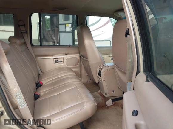 1999 Ford Explorer XLT with VIN 1FMZU34E3XUA80301, listed as a IAAI auction lot 42094304 with 145,373 mi miles and . Bid and sale history available at DreamBid. Image 8.