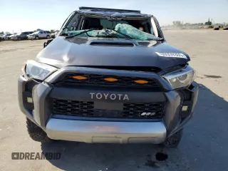 2021 Toyota 4Runner TRD Off Road Premium with VIN JTERU5JR5M5896502, listed as a Copart auction lot 60059305 with 64,916 mi miles and Salvage title. Bid and sale history available at DreamBid. Image 5.