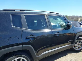 2020 Jeep Renegade Latitude with VIN ZACNJABB9LPL63724, listed as a IAAI auction lot 41832837 with 78,531 mi miles. Bid and sale history available at carsss.com. Image 13.