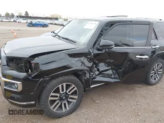 2018 Toyota 4Runner SR5 with VIN JTEBU5JR5J5599114, listed as a IAAI auction lot 42086700 with 111,376 mi miles and . Bid and sale history available at DreamBid. Image 6.