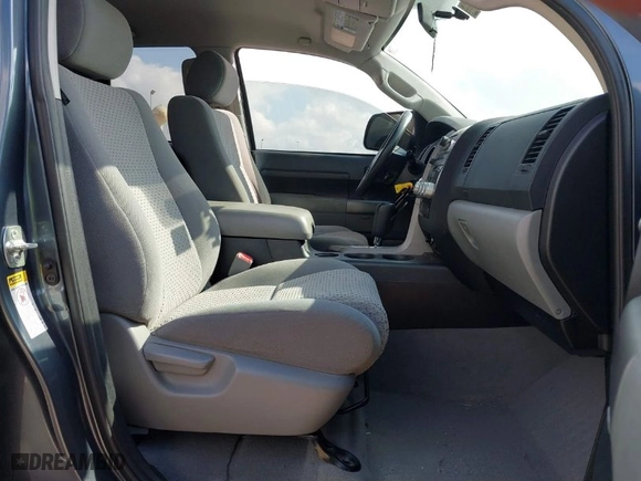 2010 Toyota Tundra 4WD Truck with VIN 5TFUW5F13AX138105, listed as a IAAI auction lot 41499018 with 295,414 mi miles. Bid and sale history available at carsss.com. Image 5.