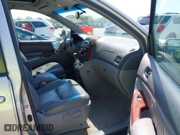 2005 Toyota Sienna XLE with VIN 5TDZA22CX5S238787, listed as a IAAI auction lot 42065394 with 293,652 mi miles and . Bid and sale history available at DreamBid. Image 5.