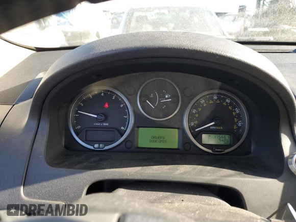 2010 Land Rover LR2 HSE z VIN SALFR2BN7AH185745, wystawiony jako Copart lot #47870395 z przebiegiem 175 661 mil mil oraz Szkoda całkowita • Salvage title. Historia ofert i sprzedaży dostępna na DreamBid. Obrazek 9.