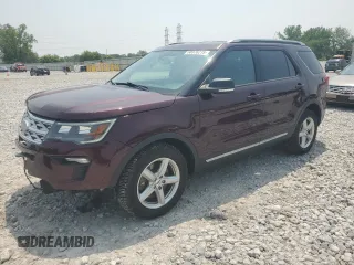 2019 Ford Explorer XLT z VIN 1FM5K7D81KGA85901, wystawiony jako Copart lot #60376215 z przebiegiem 43 573 mil mil oraz Szkoda całkowita • Salvage title. Historia ofert i sprzedaży dostępna na DreamBid. Obrazek 1.