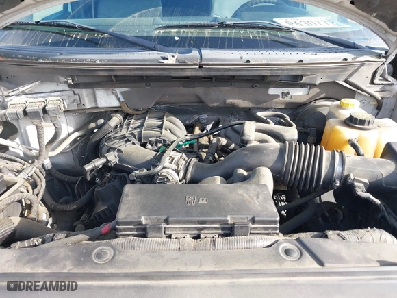 2014 Ford F-150 XL with VIN 1FTMF1CM5EKG22092, listed as a IAAI auction lot 41948999 with 156,233 mi miles. Bid and sale history available at carsss.com. Image 10.