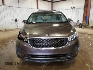 2016 Kia Sedona LX with VIN KNDMB5C1XG6134857, listed as a Copart auction lot 52302935 with 142,868 mi miles and Clean Title. Bid and sale history available at DreamBid. Image 5.