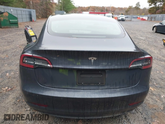 2022 Tesla Model 3 with VIN 5YJ3E1EA7NF339952, listed as a IAAI auction lot 38007332 with 10,726 mi miles. Bid and sale history available at carsss.com. Image 16.