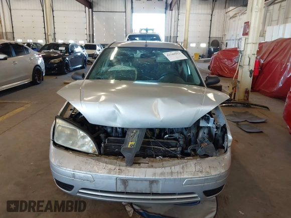 2005 Ford Focus S with VIN 1FAFP34N85W224267, listed as a IAAI auction lot 42349913 with 140,413 mi miles and . Bid and sale history available at DreamBid. Image 13.