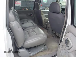 1999 Chevrolet Suburban with VIN 3GNEC16R2XG247140, listed as a IAAI auction lot 41761237 with 202,121 mi miles. Bid and sale history available at carsss.com. Image 8.