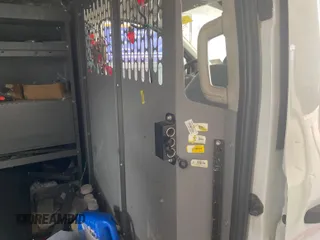 2016 Ford Transit Cargo с VIN 1FTYE1YM5GKB48869, выставлен на аукционе IAAI как лот 42789025 с пробегом 147 263 миль миль и . История ставок и продаж доступна на DreamBid. Изображение 25.