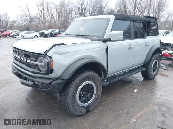 2023 Ford Bronco z VIN 1FMEE5DP3PLB33884, wystawiony jako IAAI lot #41202669 z przebiegiem 58 749 mil mil oraz . Historia ofert i sprzedaży dostępna na DreamBid. Obrazek 18.