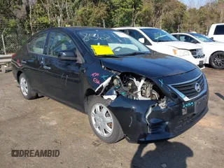 2014 Nissan Versa SV with VIN 3N1CN7AP0EL832650, listed as a IAAI auction lot 41792164 with 107,382 mi miles. Bid and sale history available at carsss.com. Image 1.