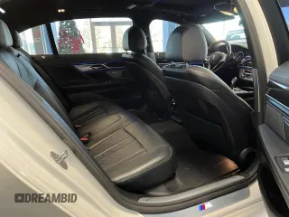 2018 BMW 7 Series 740i with VIN WBA7E2C50JG743251, listed as a Copart auction lot 46553935 with 60,974 mi miles and Clean Title. Bid and sale history available at carsss.com. Image 6.