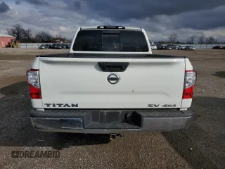 2018 Nissan Titan SV z VIN 1N6AA1EJ3JN524186, wystawiony jako Copart lot #81468294 z przebiegiem 72 350 mil mil oraz Szkoda całkowita • Salvage title. Historia ofert i sprzedaży dostępna na DreamBid. Obrazek 6.