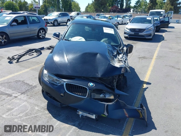 2015 BMW 4 Series 428i z VIN WBA3V7C53FP772066, wystawiony jako IAAI lot #42837150 z przebiegiem Nie podano mil oraz . Historia ofert i sprzedaży dostępna na DreamBid. Obrazek 13.