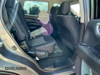 2019 Nissan Pathfinder SL z VIN 5N1DR2MN3KC597635, wystawiony jako Copart lot #64610865 z przebiegiem 106 772 mil mil oraz Czysty tytuł • Clean title. Historia ofert i sprzedaży dostępna na DreamBid. Obrazek 6.