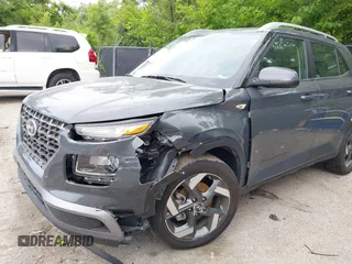 2024 Hyundai Venue SEL with VIN KMHRC8A31RU295469, listed as a IAAI auction lot 42472613 with 10,724 mi miles and . Bid and sale history available at DreamBid. Image 6.