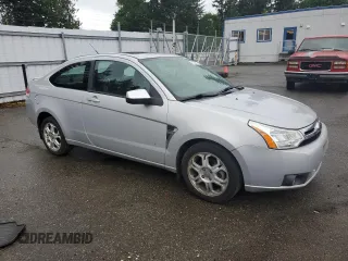 2008 Ford Focus SE z VIN 1FAHP33NX8W147139, wystawiony jako Copart lot #57520415 z przebiegiem 151 852 mil mil oraz Szkoda całkowita • Salvage title. Historia ofert i sprzedaży dostępna na DreamBid. Obrazek 4.