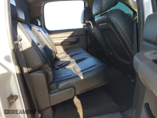 2007 Chevrolet Silverado 1500 LTZ with VIN 2GCEC13JX71515741, listed as a IAAI auction lot 41991842 with 150,596 mi miles. Bid and sale history available at carsss.com. Image 8.