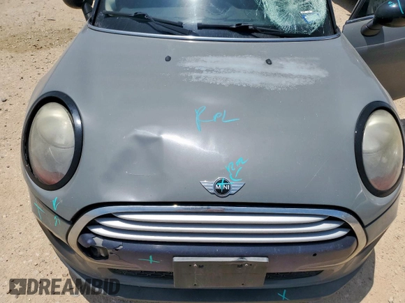 2015 MINI Hardtop 4 Door с VIN WMWXS5C51FT830794, выставлен на аукционе Copart как лот 57451785 с пробегом 171 669 миль миль и Списание • Salvage title. История ставок и продаж доступна на DreamBid. Изображение 11.