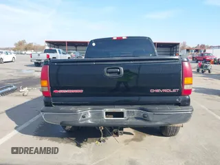 2002 Chevrolet Silverado 1500 LT with VIN 1GCEK19T52E262279, listed as a IAAI auction lot 40711298 with 251,098 mi miles. Bid and sale history available at carsss.com. Image 17.