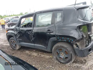 2017 Jeep Renegade Sport z VIN ZACCJBAB9HPF85169, wystawiony jako IAAI lot #42436578 z przebiegiem Nie podano mil oraz . Historia ofert i sprzedaży dostępna na DreamBid. Obrazek 13.