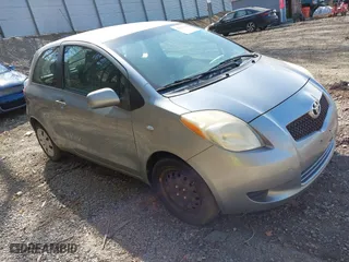 2008 Toyota Yaris with VIN JTDJT923685204274, listed as a IAAI auction lot 42119499 with 147,696 mi miles. Bid and sale history available at carsss.com. Image 1.
