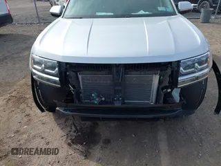 2018 Volkswagen Atlas SE with VIN 1V2KR2CA6JC560411, listed as a IAAI auction lot 41887472 with 168,155 mi miles and . Bid and sale history available at DreamBid. Image 6.