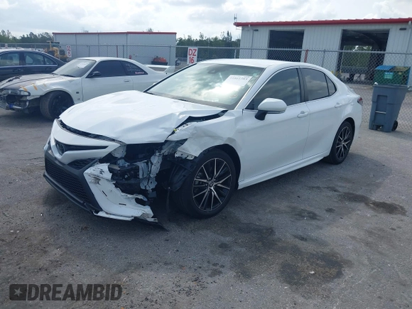 2022 Toyota Camry SE with VIN 4T1T11AK7NU668664, listed as a IAAI auction lot 41861383 with 7,843 mi miles. Bid and sale history available at carsss.com. Image 17.