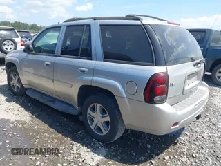 2006 Chevrolet TrailBlazer LS with VIN 1GNDS13S662165800, listed as a IAAI auction lot 42123948 with 270,074 mi miles and . Bid and sale history available at DreamBid. Image 3.