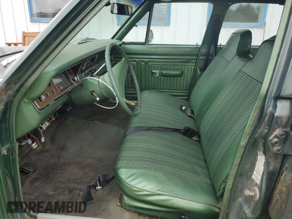 1976 Plymouth Valiant z VIN VL41C6F132520, wystawiony jako Copart lot #63045165 z przebiegiem 63 541 mil mil oraz Szkoda całkowita • Salvage title. Historia ofert i sprzedaży dostępna na DreamBid. Obrazek 7.
