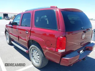 2003 Chevrolet Tahoe LS with VIN 1GNEC13TX3J252997, listed as a IAAI auction lot 42504734 with 118,972 mi miles and . Bid and sale history available at DreamBid. Image 3.