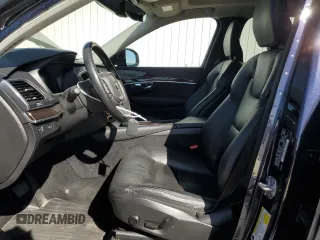 2019 Volvo XC90 Momentum with VIN YV4102PK8K1485926, listed as a Copart auction lot 74306274 with 67,045 mi miles and Salvage Title. Bid and sale history available at carsss.com. Image 7.