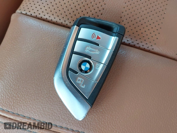2022 BMW X5 xDrive45e with VIN 5UXTA6C09N9M81408, listed as a IAAI auction lot 41448822 with 35,147 mi miles. Bid and sale history available at carsss.com. Image 11.