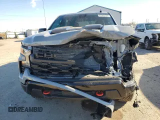 2024 Chevrolet Silverado 1500 Custom Trail Boss with VIN 3GCUDCED7RG321738, listed as a Copart auction lot 87263104 with 2,678 mi miles and Salvage Title. Bid and sale history available at carsss.com. Image 5.