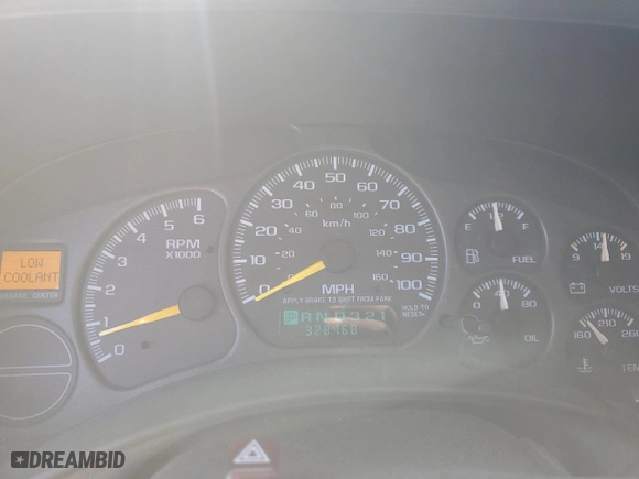 2000 Chevrolet Silverado 1500 LS with VIN 2GCEC19T8Y1399661, listed as a Copart auction lot 76661874 with 328,468 mi miles and Clean Title. Bid and sale history available at carsss.com. Image 9.