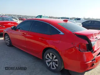 2022 Honda Civic LX z VIN 2HGFE2F25NH513202, wystawiony jako IAAI lot #41803377 z przebiegiem 56 016 mil mil oraz . Historia ofert i sprzedaży dostępna na DreamBid. Obrazek 3.